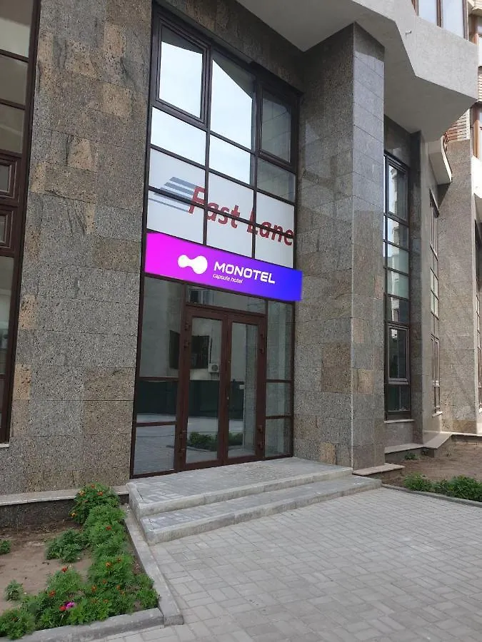 Monotel Velodrome Kiev Kapselhotell